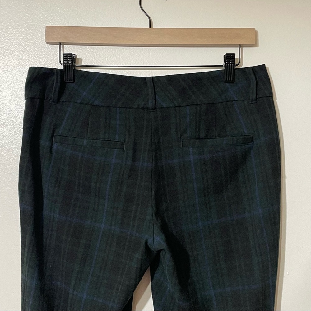 Ann Taylor Factory Black and Green Plaid Cropped Pants, Great for Fall or Winter - Picture 5 of 14